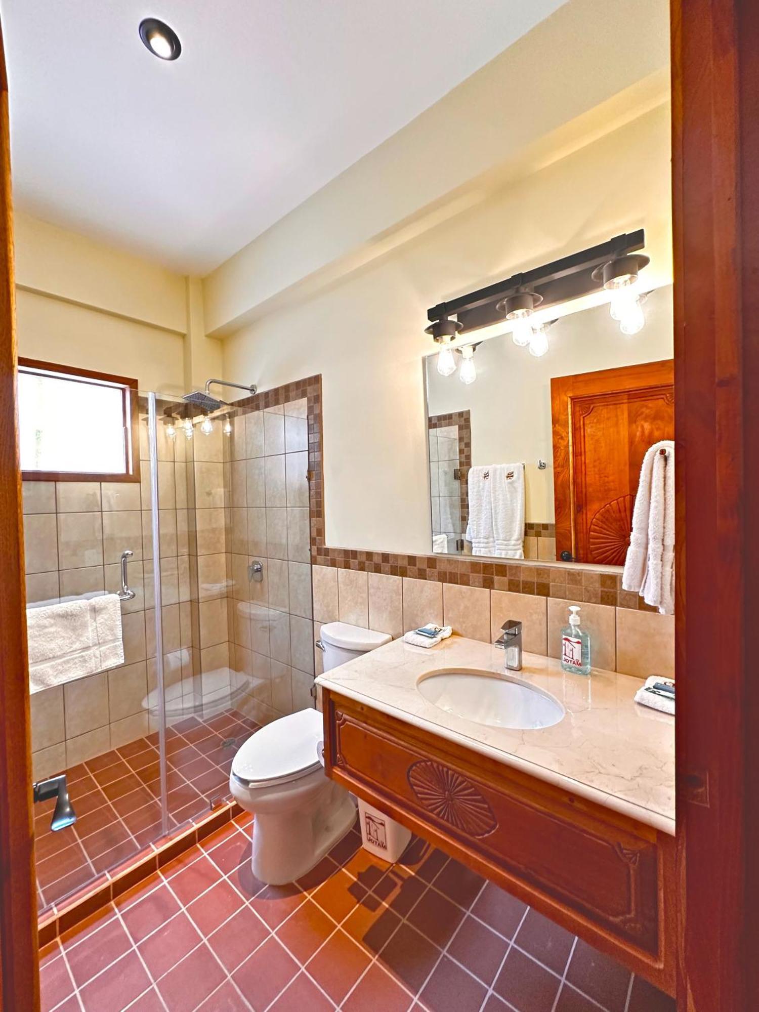 Hotel Jotam Panajachel Buitenkant foto
