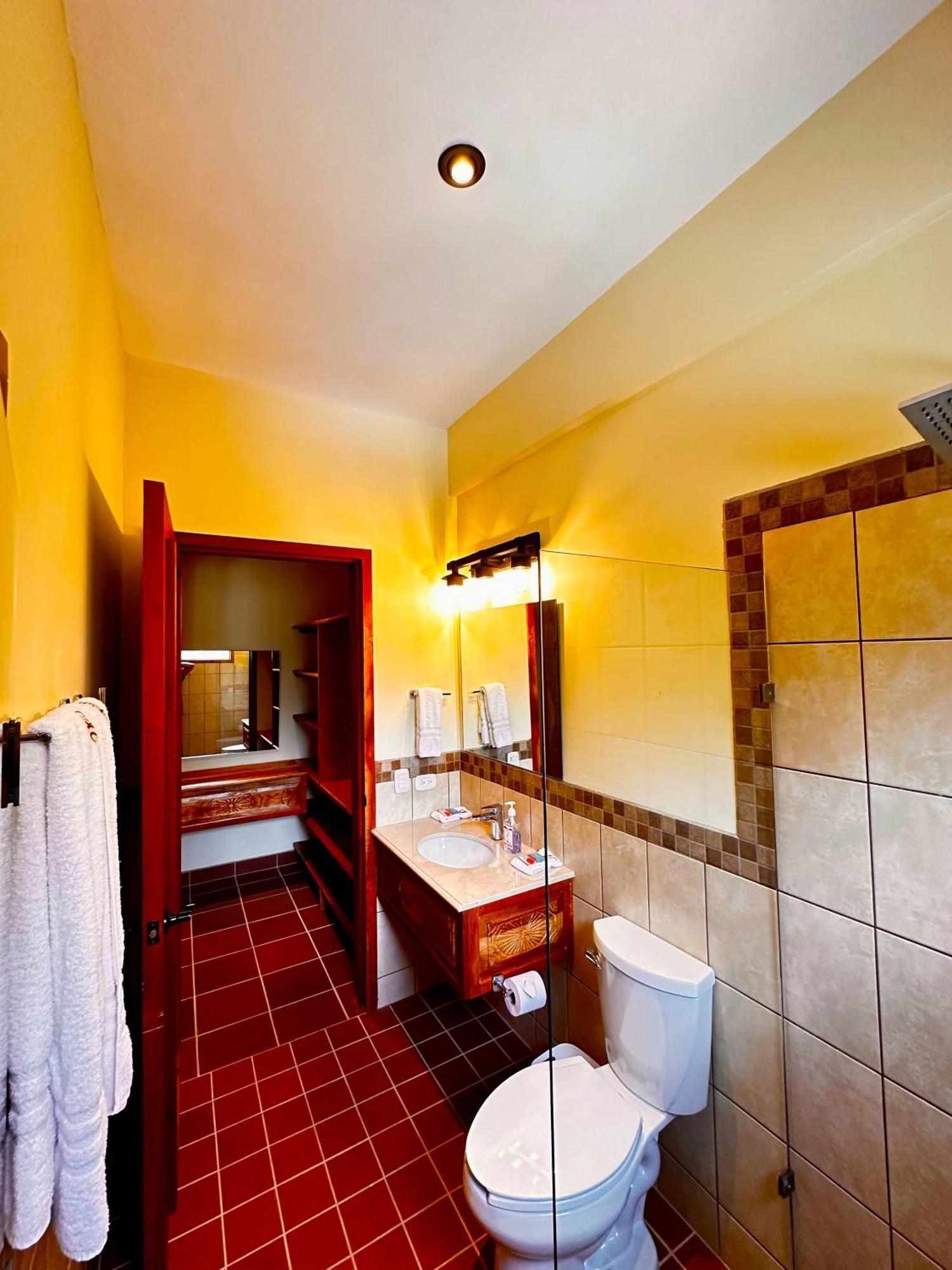 Hotel Jotam Panajachel Buitenkant foto